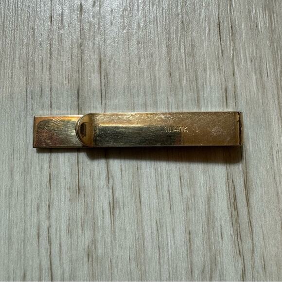 Vintage 2-3/8" Gold Tone & Black Multi Texture Design Vintage SWANK Tie Bar Clip - Picture 2 of 4